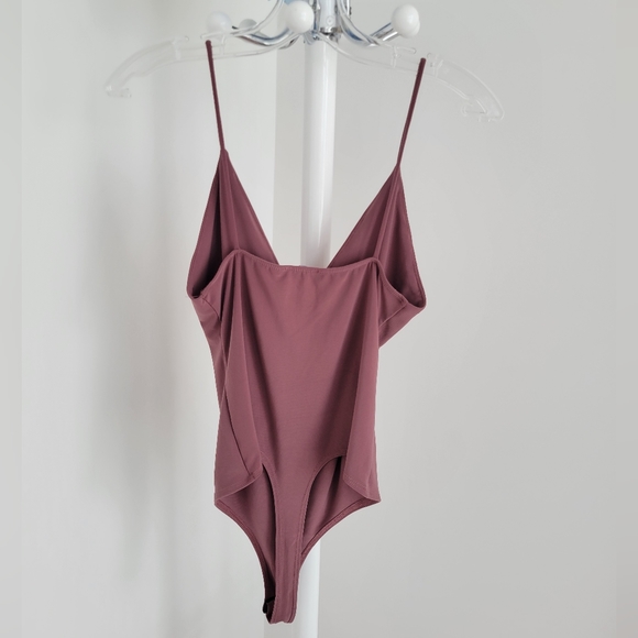 FASHION NOVA // Sleek and Slay Bodysuit - Picture 5 of 6